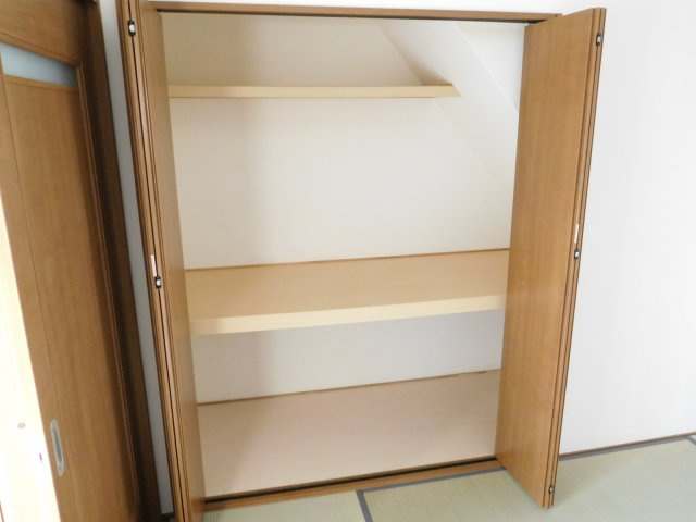 大枝西長町テラスハウスの収納