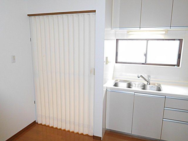 大枝西長町テラスハウスのキッチン