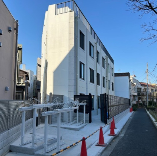 プラティーク代々木上原ウエストの外観