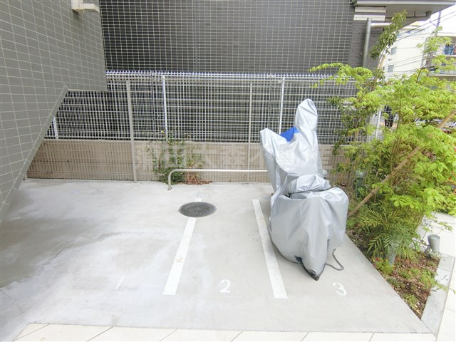 CREVISTA大森のその他共用部分|バイク置き場　空き状況等詳細はお問合せ下さい。