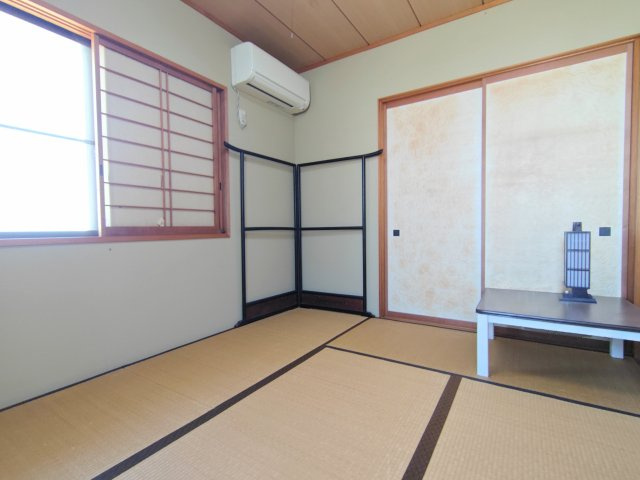 売中古戸建　静岡市駿河区石部の和室|2階和室は清潔感があり、落ち着いた時間を過ごすことができそうです！