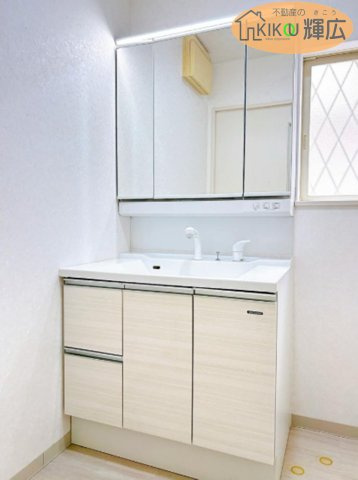 姫路市的形町福泊　中古戸建の独立洗面台