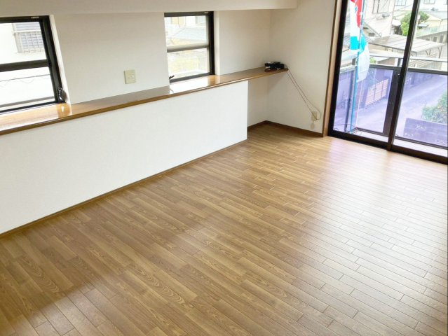 福岡市東区西戸崎１丁目　中古戸建のその他|バルコニーに面した約10帖の洋室です！