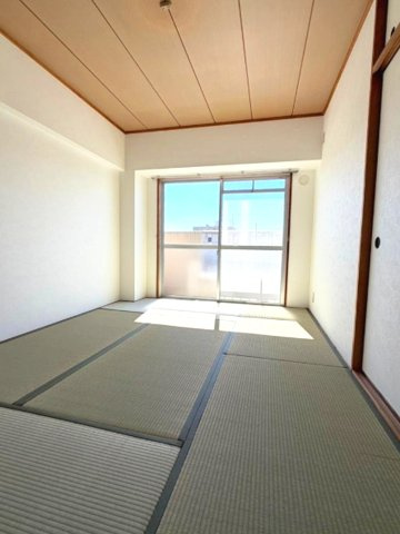 マンションラージの和室|あるとやっぱり嬉しい和室。イグサの香りに癒されます。
