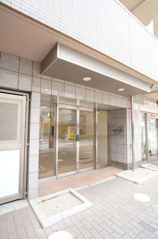 グランヴァン戸越銀座のエントランス|毎日通るエントランスはこのようになっています