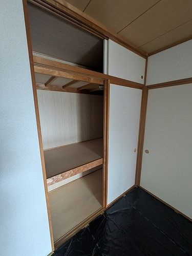 野村ステイツ河原町ガーデンスクエアの収納