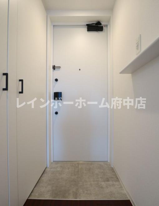 アピエレガーデンの玄関