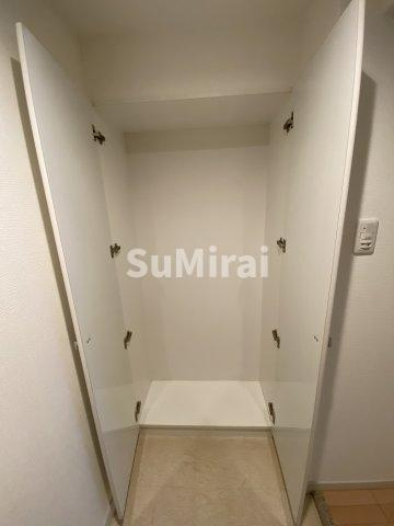 【玄関】 | スワンズ神戸三宮イースト