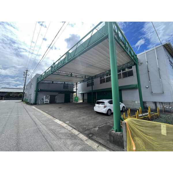 春日井市美濃町貸工場の外観