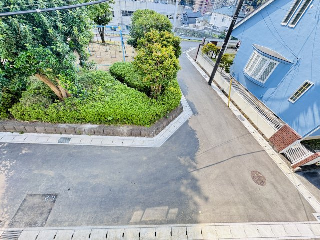 松戸市殿平賀新築戸建【殿平賀小学校：2分】の展望|バルコニーから道路側眺望・南道路で日当たり良好♪