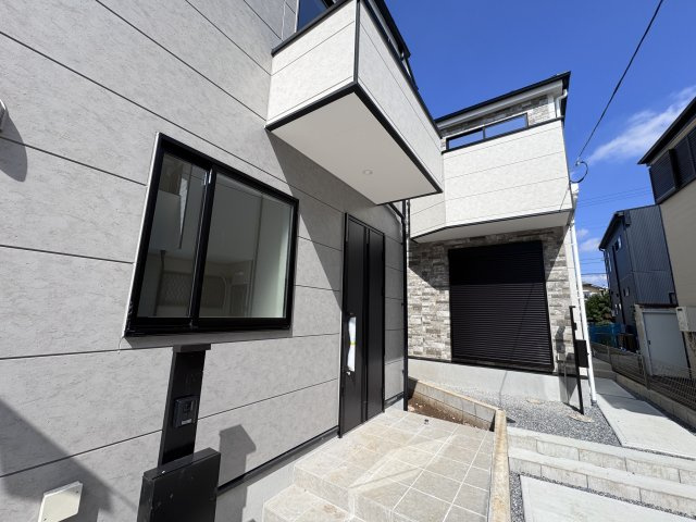 松戸市殿平賀新築戸建【殿平賀小学校：2分】のエントランス|エントランス