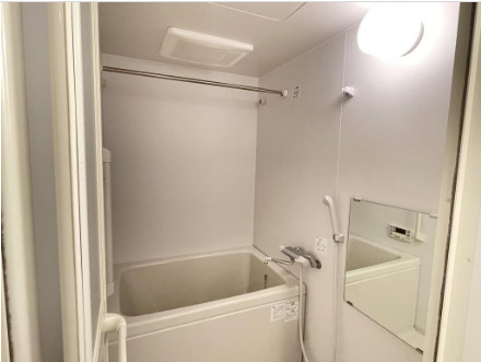 近くには公園や商業施設も豊富！！