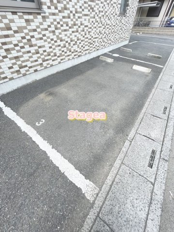 パミール大成の駐車場