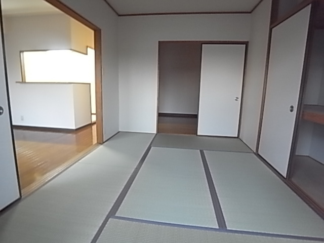 ＩＶＹ　ＨＥＩＧＨＴＳ(アイビーハイツ)の居間・リビング