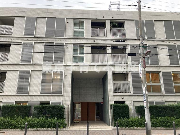 プラウドジェム市ヶ谷の外観