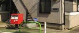 メイプルハウス　Ａ棟のエントランス