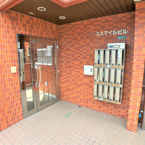 【エントランス】 | りつのスマイルビル