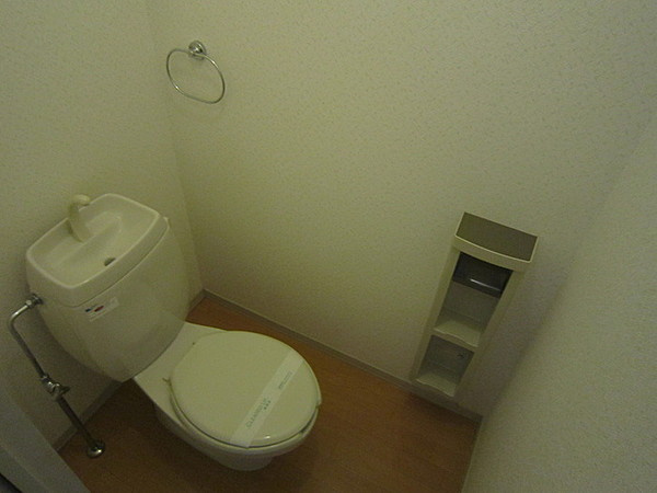 芦屋市大原町のアパートのトイレ