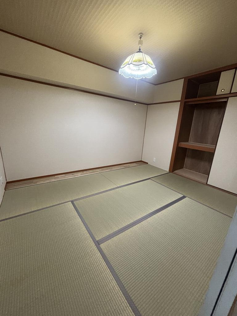 芦屋市松浜町の賃貸マンションの居間・リビング