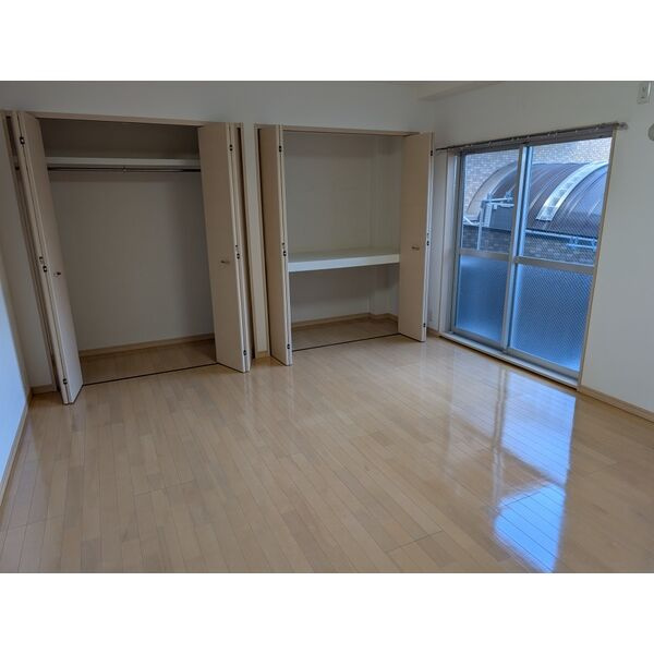 神戸市東灘区魚崎西町４丁目の賃貸マンションの居間・リビング