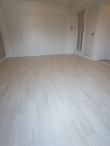 神戸市灘区琵琶町１丁目の賃貸マンションの居間・リビング