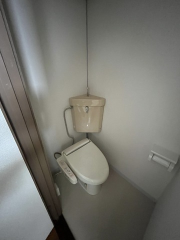 芦屋市東芦屋町のアパートのトイレ