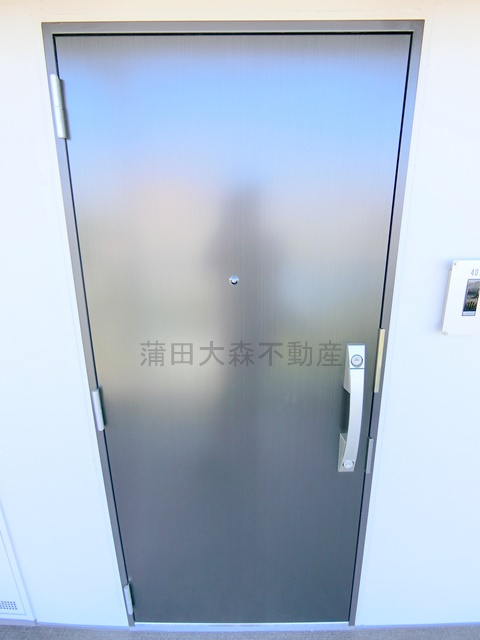 CALME OMORINAKAの玄関