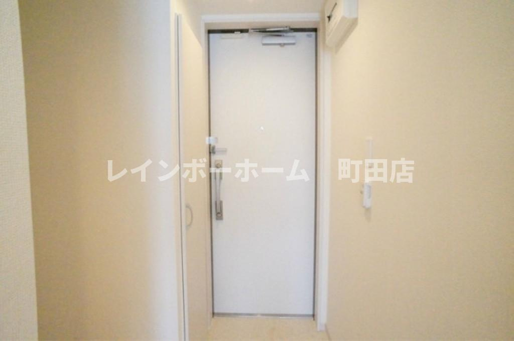 リブリ・Caro※初期費用分割あと払いサービス利用可能物件の玄関