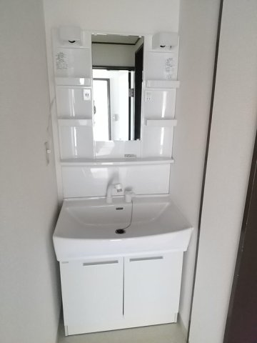 住吉建物2号館の洗面所