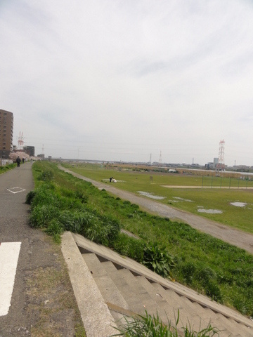 リンデンハイムのその他|多摩川河川敷
