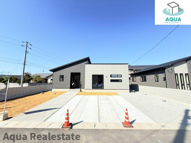 丸亀市土器町東Ⅲ　新築戸建　の駐車場|カースペースがあります