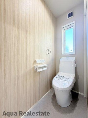 丸亀市土器町東Ⅲ　新築戸建　のトイレ|落ち着いたトイレです