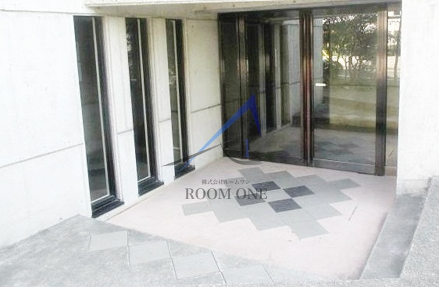 ＰＲＩＳＭ　ＣＯＵＲＴ　平井のエントランス|エントランスです。
