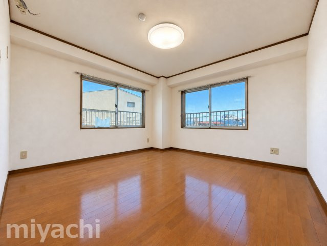 徳島市北田宮３丁目の賃貸マンションの洋室