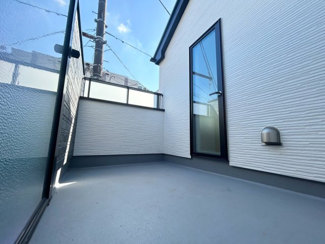 【仲介手数料無料】朝霞市本町１丁目のバルコニー|北側にあるプライベートバルコニです