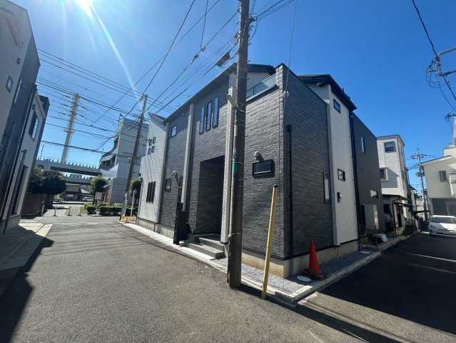 【仲介手数料無料】朝霞市本町１丁目の前面道路含む現地写真