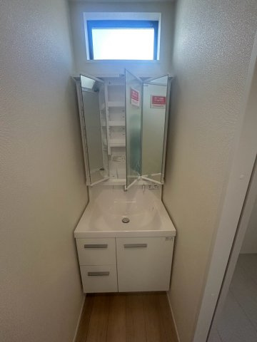 【仲介手数料無料】朝霞市本町１丁目の独立洗面台