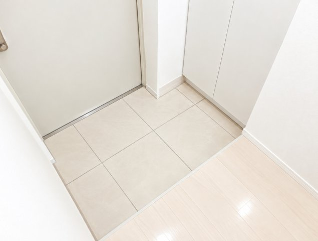 北区赤羽３丁目の賃貸マンションの玄関