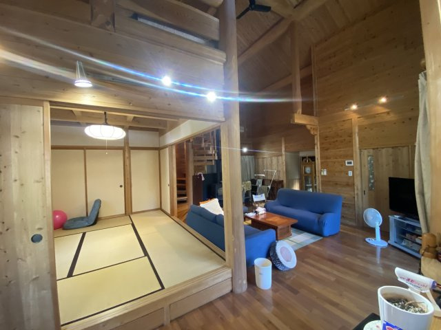 阿蘇郡南小国町満願寺　土地面積313.29㎡　吹き抜けの和室