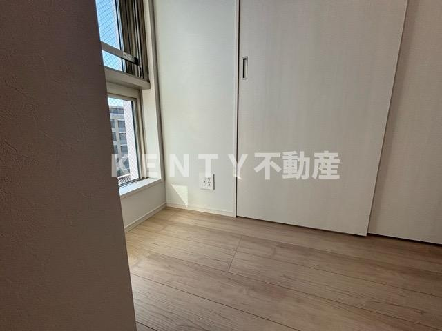 【居間・リビング】 | ブランシエスタ品川大井町パークエッジ | こちらのリビングで趣味の時間をお楽しみください