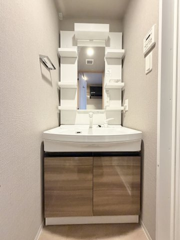 レーヴメゾン出屋敷の洗面所