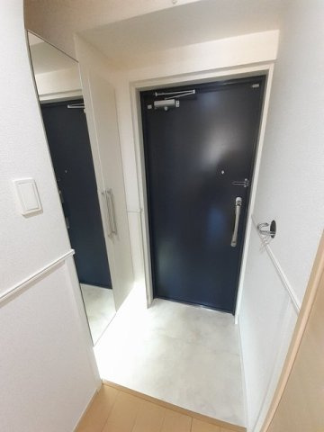 ＯＳＡＮＰＯ上津の玄関|シューズボックス付きの玄関です★