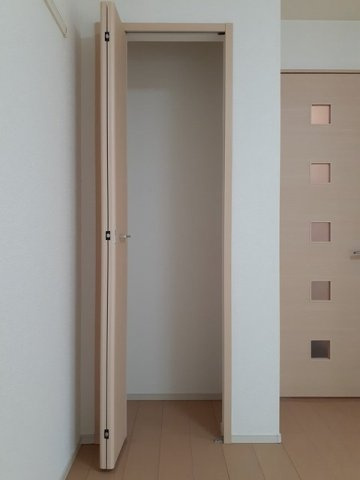 シュティル森崎の収納|ちょっとした収納スペースも充実しています