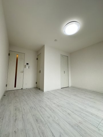 Searex県立大学の寝室|落ち着いて過ごせるお部屋なので、寝室にいかがでしょうか