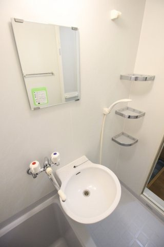 シーフロント長谷川の洗面所|使いやすい洗面所です