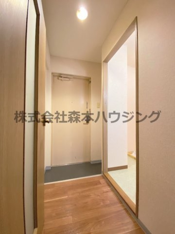 【内装】 | 　グランドヴィラ門真 | ※同タイプ別室の写真を使用しています。
　設備内容や色調など相違がある場合は実際のお部屋の現状優先となります。