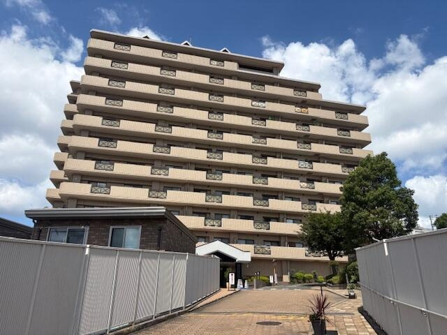 【外観】 | ファミール大橋グランヒルズ | 大橋駅まで徒歩7分。徒歩圏内に生活利便施設が充実している好立地です