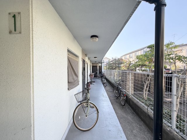 エグゼ西川のロビー