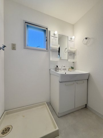 エグゼ西川の洗面所