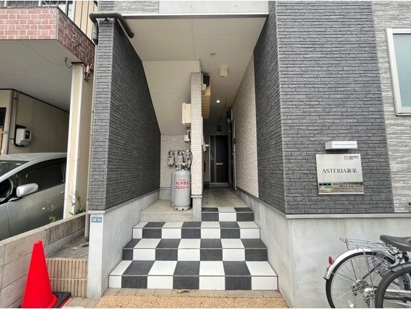 ASTERIA新栄のエントランス